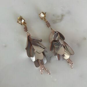 Oscar De La Renta inpatiens flower drop earrings